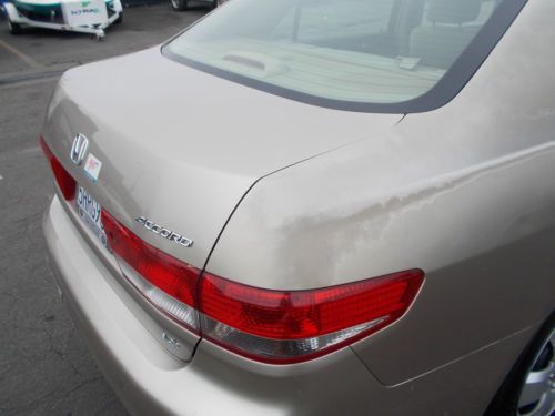 2004 Honda Accord, NO RESERVE, image 14