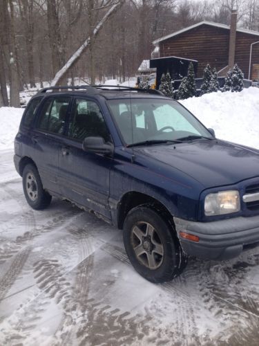 2002 chevy tracker