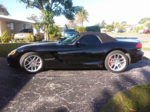 2006 dodge viper srt-10 convertible 2-door 8.3l