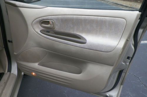 2001 Mazda MPV LX GEORGIA OWNED ROAD READY 7 PASSENGER ABSOLUTELY NO RESERVE, image 48