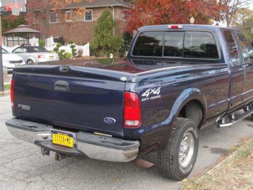2002 Ford F-250 Super Duty Lariat Crew Cab Pickup 4-Door 6.8L, image 3