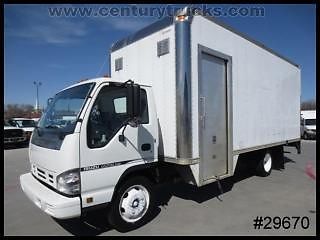 Isuzu npr regular cab 20&#039; supreme van body tommy gate liftgate drw we finance!