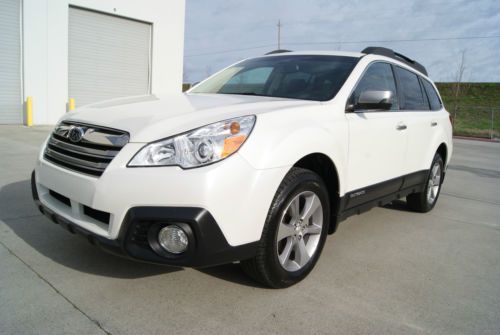 2013 subaru outback 2.5i special appearance. keyless start/entry. amazing shape!