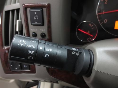 SUV 3.5L CD Traction Control Stability Control Leather Sunroof Moonroof, image 35