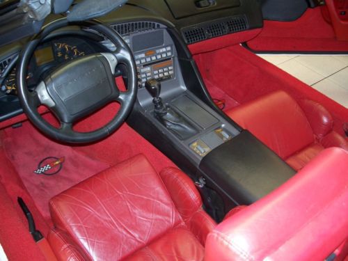 1990 Corvette Convertible 24,300 miles - Like New, image 3