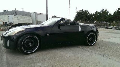 2004 nissan 350z touring convertible 2-door 3.5l