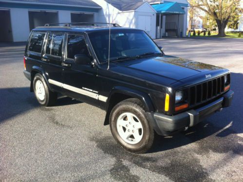 2001 jeep cherokee sport utility 4-door 4.0l 4x4 black very clean