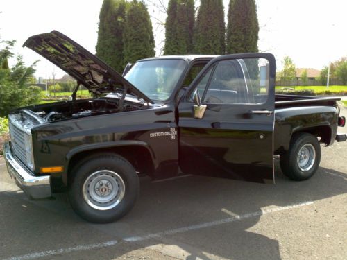 1983 chevrolet 1/2 ton stepside 89k miles 1 owner completely restored jewel