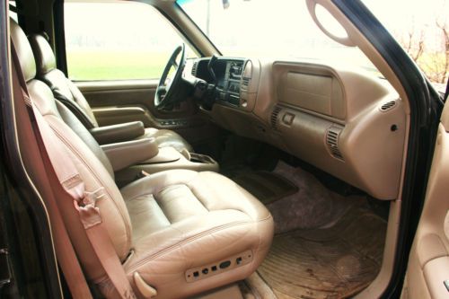 1999 Chevrolet K2500 Suburban 4WD, Lifted and Blacked Out, with a 454 Big Block!, US $8,500.00, image 16