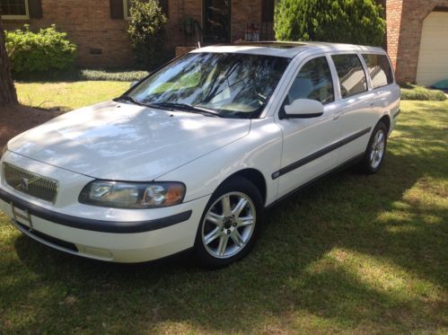 2003 volvo v70 2.4t wagon 4-door 2.4l