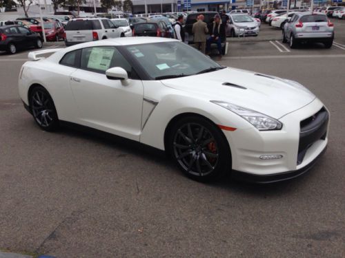 2015 nissan premium