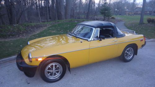 &#039;79 mg mgb  w/factory overdrive rustfree car  20+ pictures will deliver to u.s.a