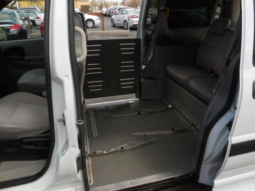 2005 CHEVROLET VENTURE HANDICAP / WHEELCHAIR, image 10
