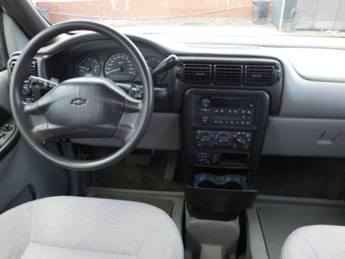 2005 CHEVROLET VENTURE HANDICAP / WHEELCHAIR, image 17