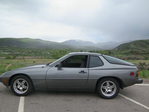 82 porche 924  perfect for restoration project, or great for just cruising!!