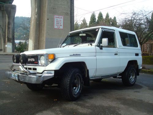 1988 landcrusier turbo-diesel bj74 lx low miles runs/drives/looks great bj70