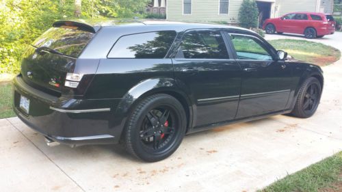 2007 dodge magnum srt8 wagon 4-door 6.1l