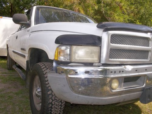 2001 dodge ram 1500 st extended cab pickup 2-door 5.9l