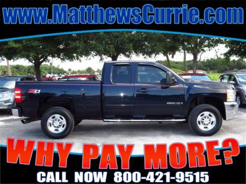 4x4 ext cab 2500hd,1 owner,like new,tow pack,durimax6.6,z71,leather loaded,linex