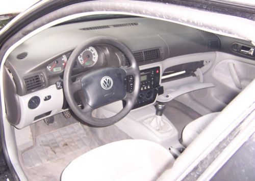 2002 VOLKSWAGEN PASSAT GLS 1.8T SEDAN - NO RESERVE - NEEDS TURBO WORK, image 15