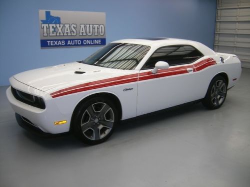 We finance!! 2013 dodge challenger r/t classic roof hemi leather 7k m texas auto