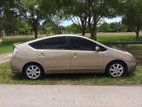 2008 toyota prius-touring-tan-good condition