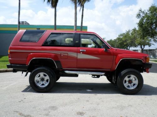 Sr5 v6 4x4 automatic lifted suv super low miles canvas for rear