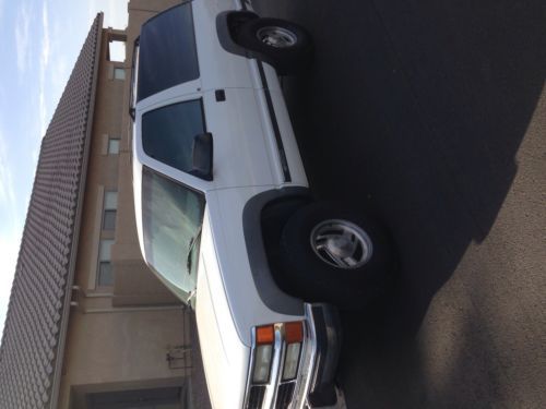 1995 chevrolet tahoe base sport utility 2-door 6.5l