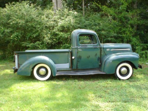 1942 ford 1/2 ton pickup~rare find