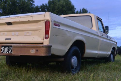 Beautiful 1979 Ford F150 2x4 - full size pickup - 8' bed - classic straight six!, image 19
