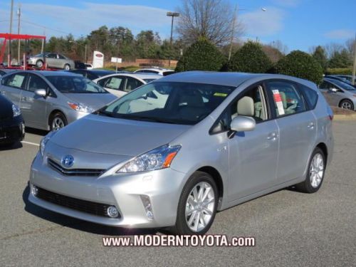 2014 toyota prius v five