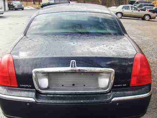 2004 Lincoln Town Car Ultimate Sedan 4-Door 4.6L, US $4,500.00, image 3