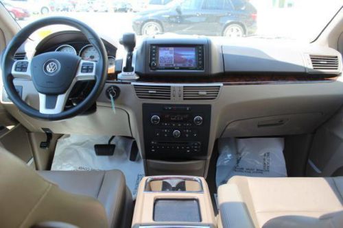 2011 Volkswagen Routan SEL Premium, US $25,980.00, image 25