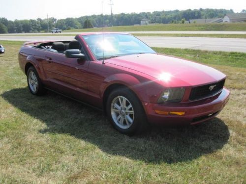 2006 ford mustang deluxe
