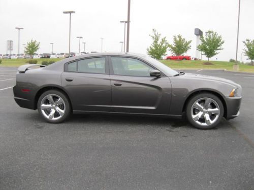 2014 dodge charger sxt