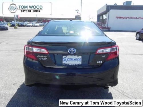 2014 toyota camry hybrid se limited edition