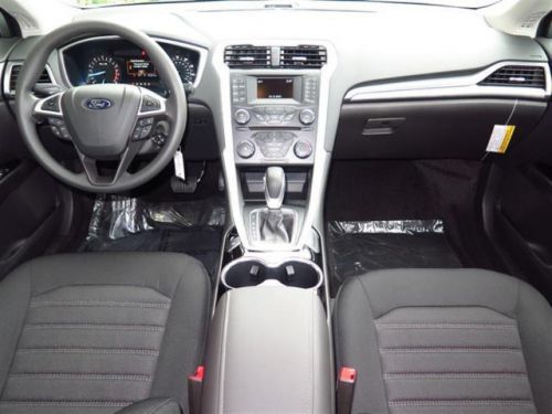 2014 ford fusion se