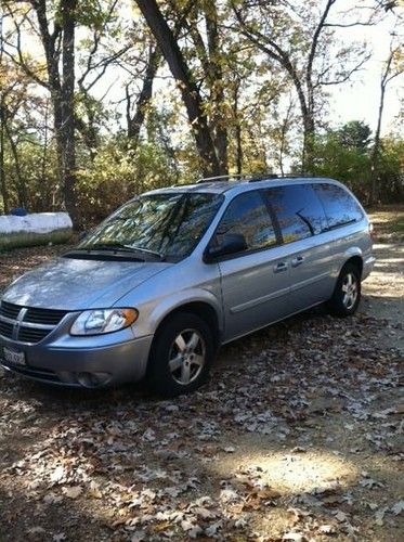 2006 dodge grand caravan sxt mini passenger van 4-door 3.8l