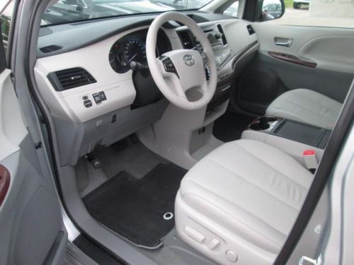 2014 Toyota Sienna XLE, US $34,835.00, image 6