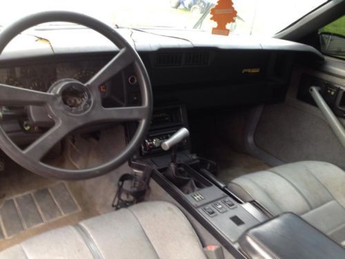 1992 Chevrolet Camaro RS Heritage Edition Coupe 2-Door 3.1L 5 speed NO RESERVE, image 10