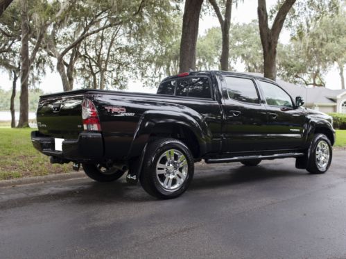 Pristine toyota tacoma double cab trd sport 4x4 entune jbl navi low 12k miles!