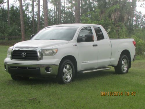 2007 whitetoyota tundra sr5 crew cab pickup 4-door 5.7l