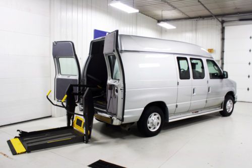 2009 ford e-150 handicap cargo van lift