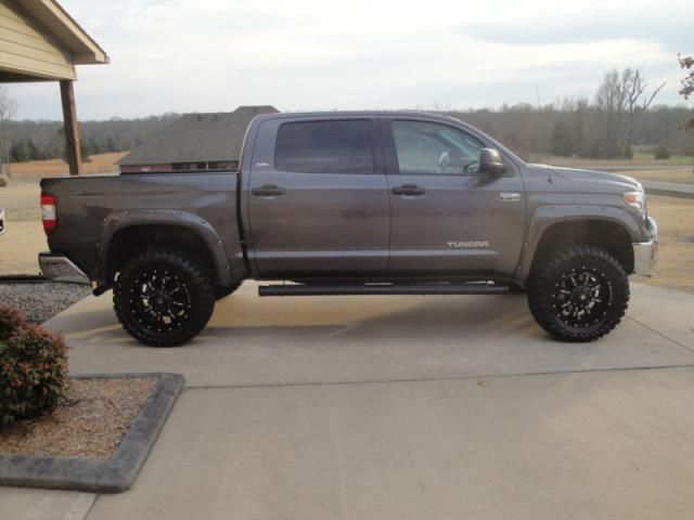 2014 - toyota tundra