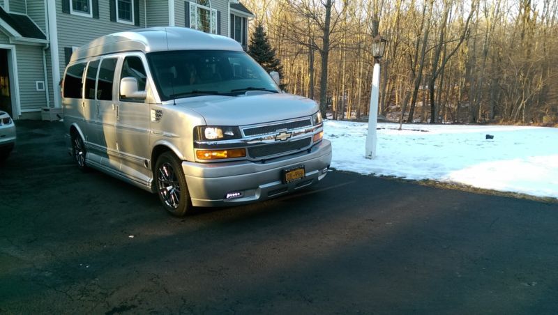 2013 chevrolet express explorer limited se