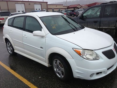 2007 pontiac vibe base wagon 4-door 1.8l