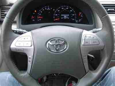 XLE Certified 2.5L Leather Moonroof JBL audio multi-CD Smart-Start option Alloys, image 18