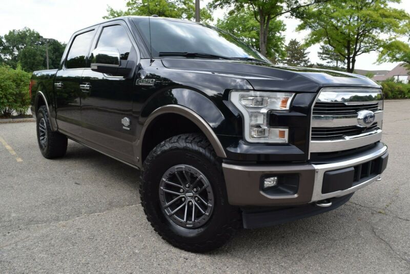 2017 ford f-150 4x4 king ranch-edition(fx4 off road package)