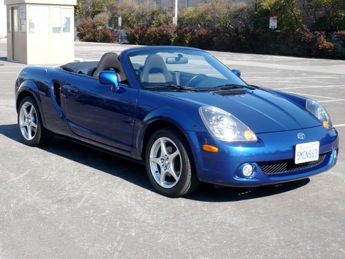 2005 toyota mr2 spyder convertible 2-door 1.8l