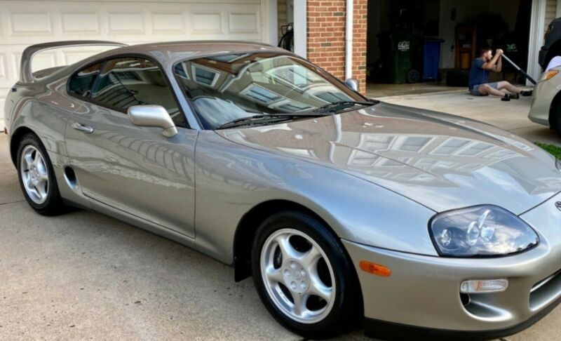 1998 toyota supra base